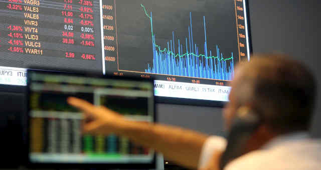 Ibovespa: o que vem causando a queda acumulada de 11.31% em 2021?