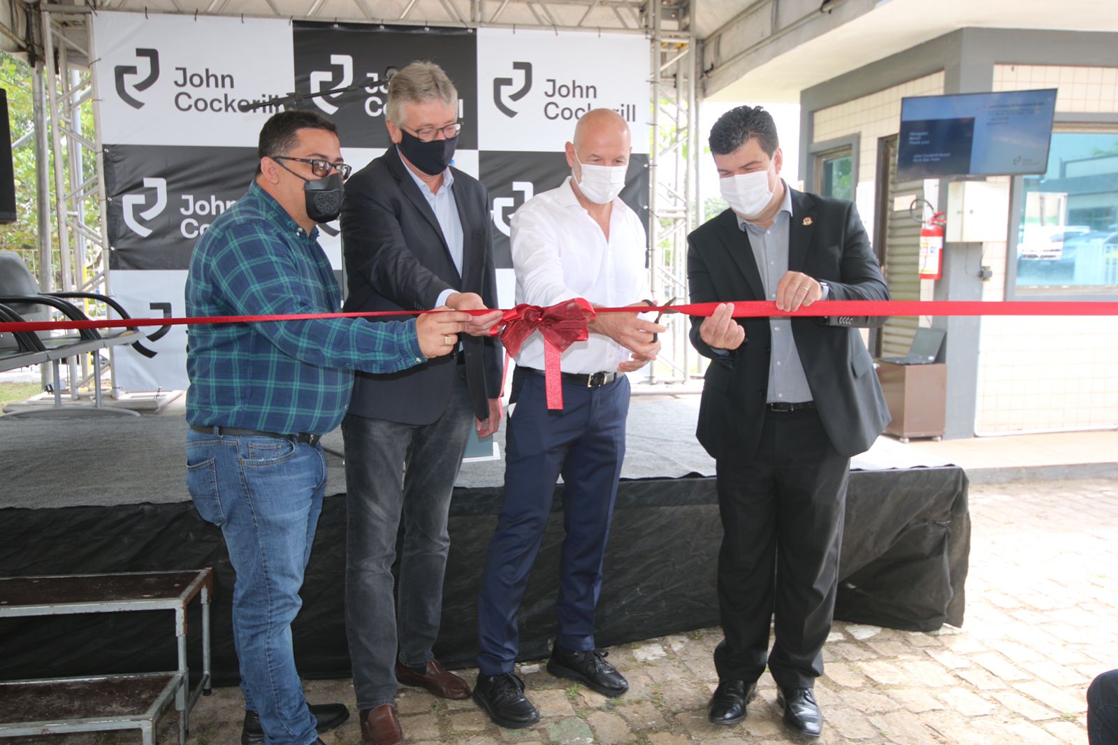 energia solar - John-Cockerill - Macaé - empregos -