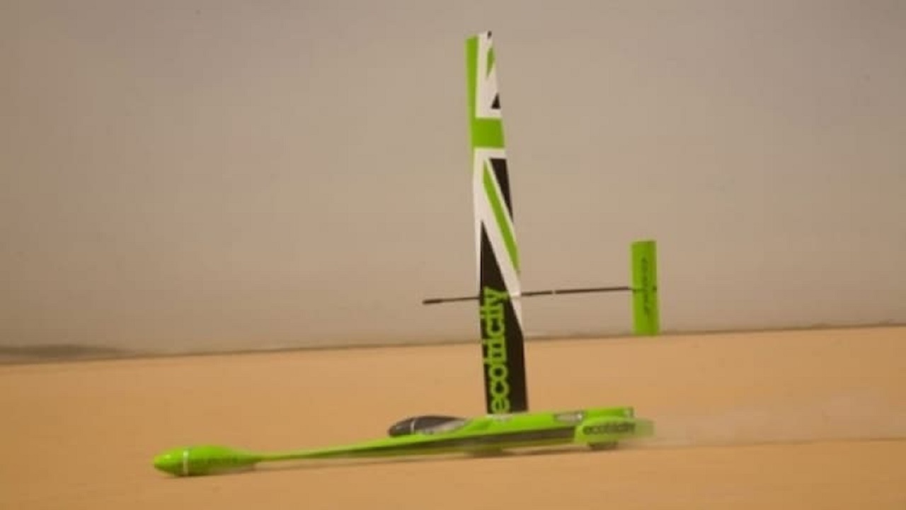 Carro a vento - carro movido acento - carro eletrico - indústria automotiva