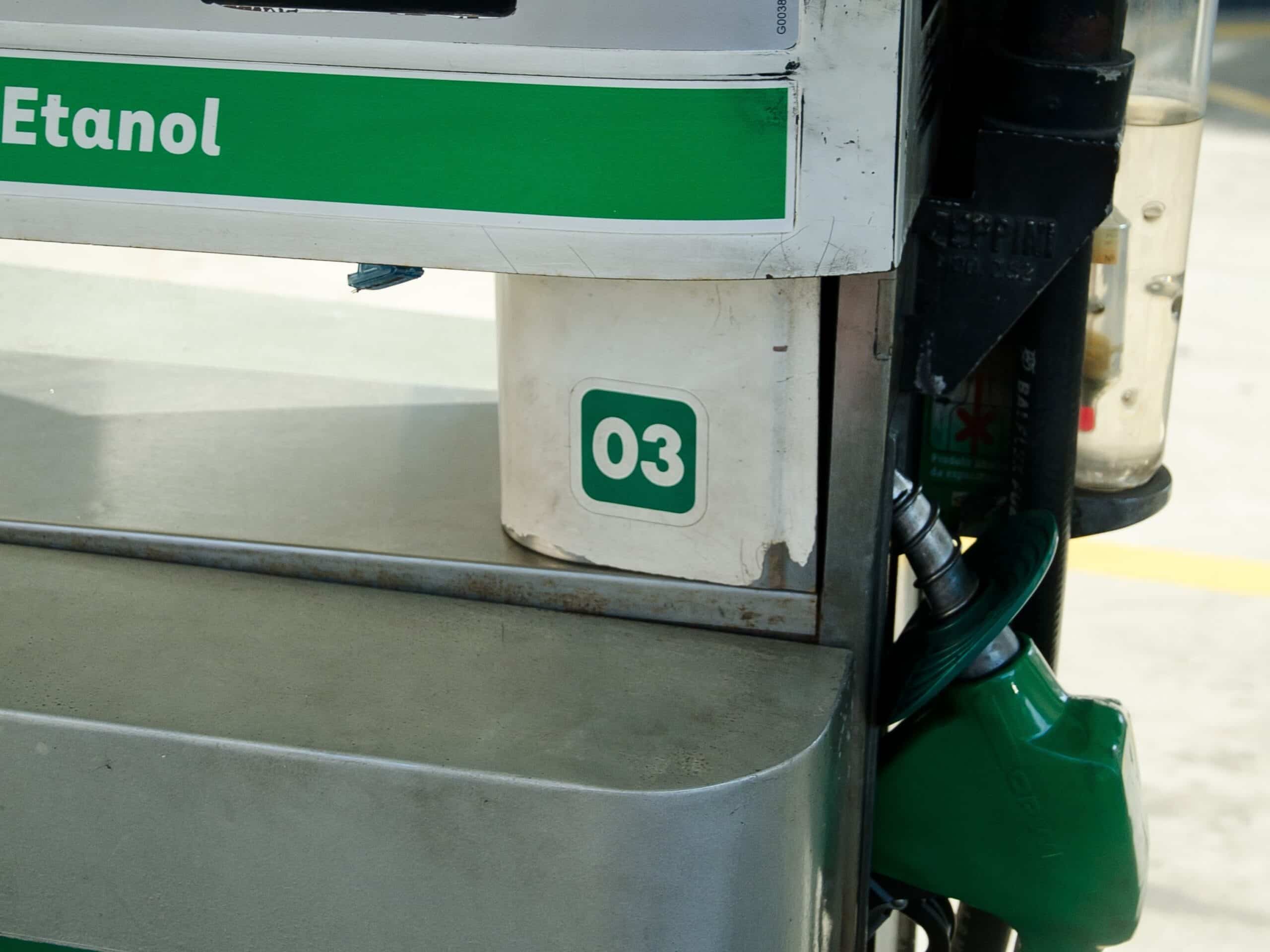 safra de cana de açucar deve melhorar em 2022 e fazer preço do etanol cair