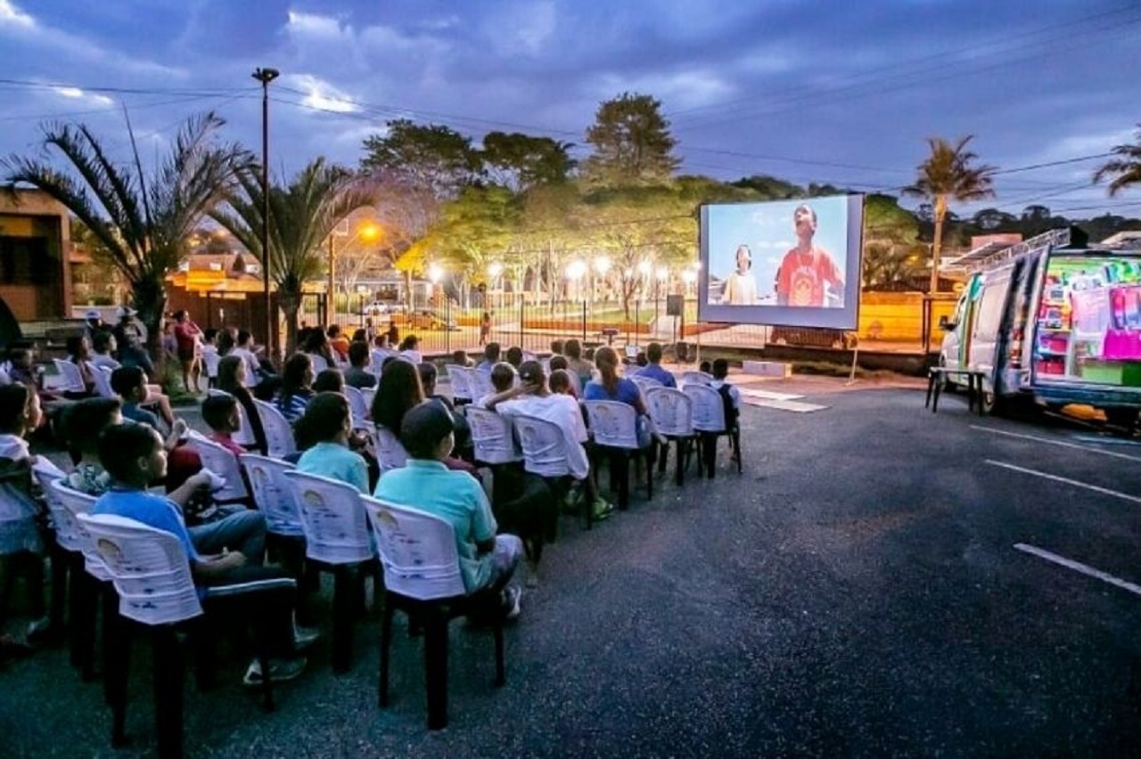 Cinesolar - cinema movido a energia solar - cinema - energia solar - SP