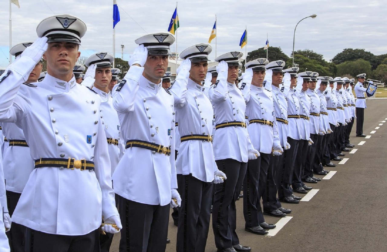 Aeronáutica - concurso publico - cadetes do ar - ensino fundamental incompleto - vagas