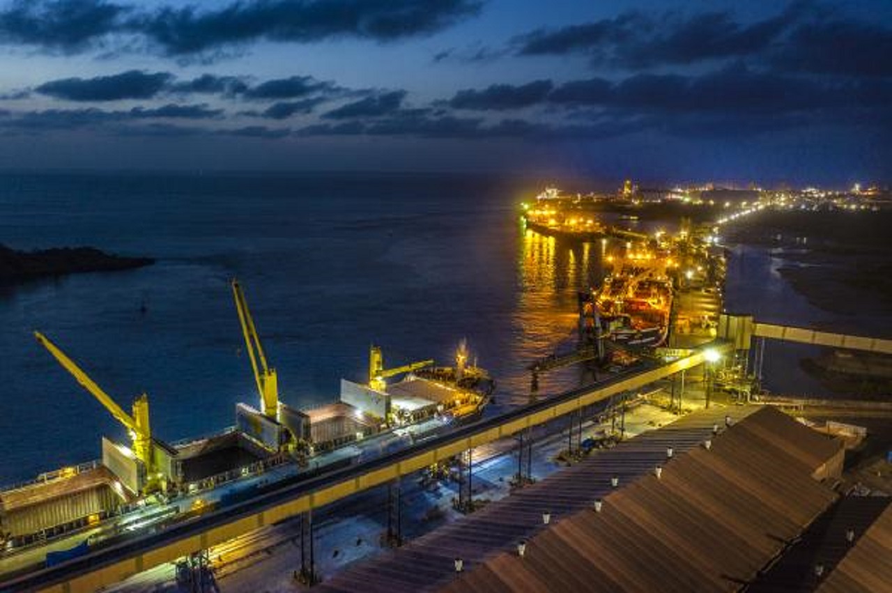 Porto do Itaqui - produção de grãos - granéis líquidos -