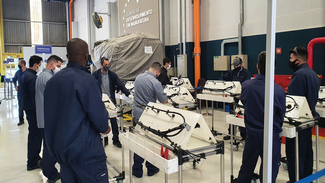 Volvo - vagas - vagas de emprego - sem experiência - Curitiba - programa de trainee