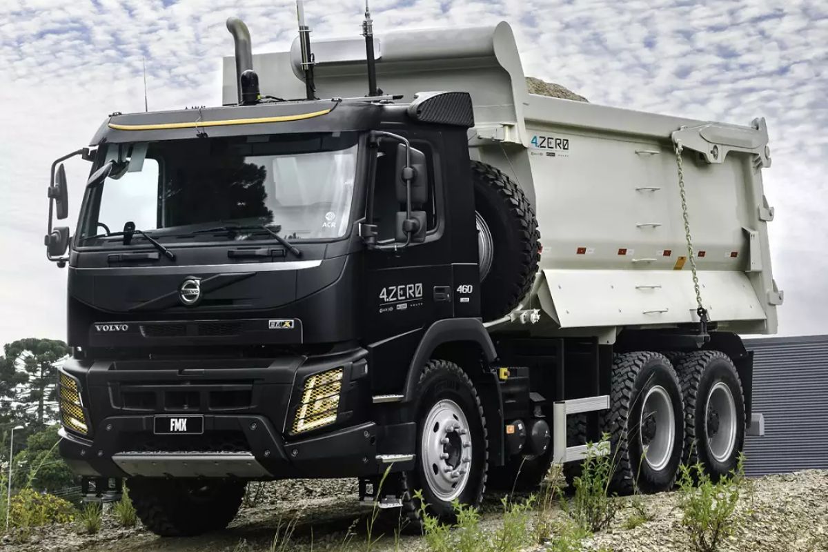 Volvo Andrade Gutierrez caminhão invenção controle remoto mineração construção civil