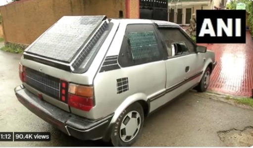 Carro antigo passa por update e começa a ser movido com energia solar! Preço da gasolina incentiva matemático e encher a parte externa de placas fotovoltaicas - Canva