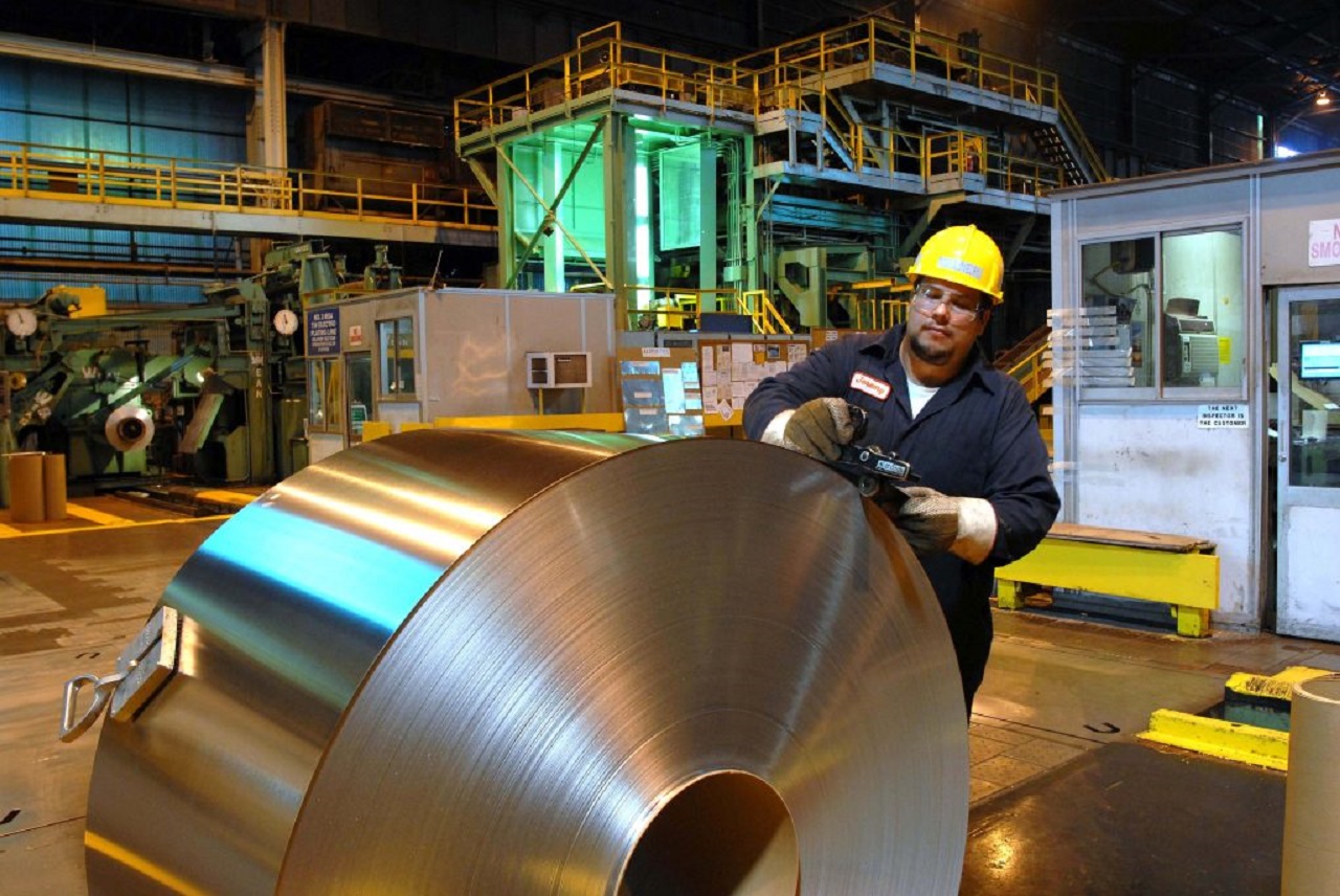 Companhia de Ferro Ligas da Bahia - FERBASA anuncia contratação para vagas de estágio, confira salários, requisitos e mais