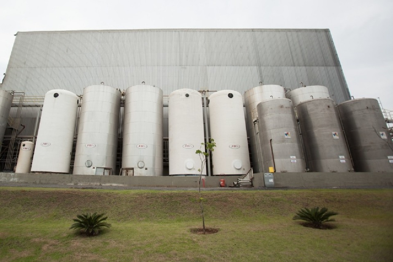 Nova fábrica de biodiesel da JBS vai gerar mais de 400 empregos para moradores de Santa Catarina