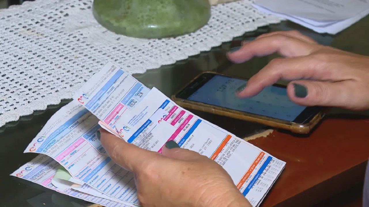 Aneel anuncia redução na conta de luz de todos os estados no mês de setembro