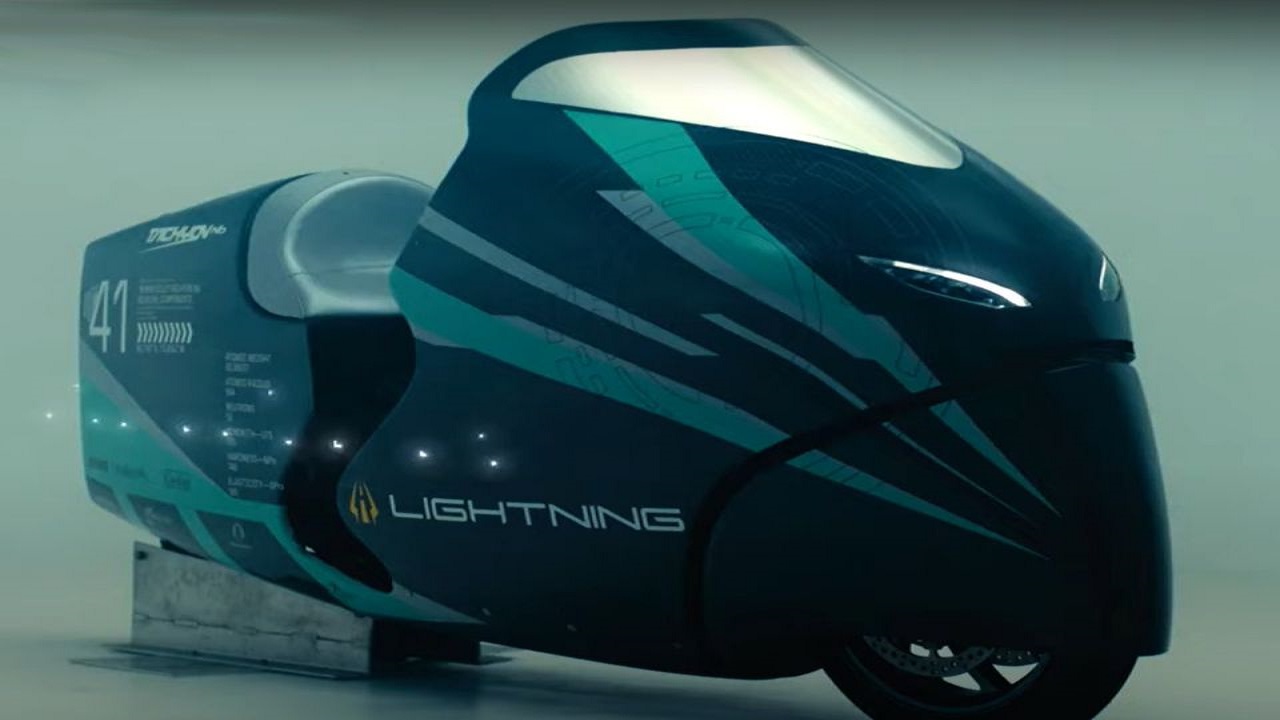 Moto elétrica que utiliza nióbio do Brasil avança na tentativa de ultrapassar 400 kmh