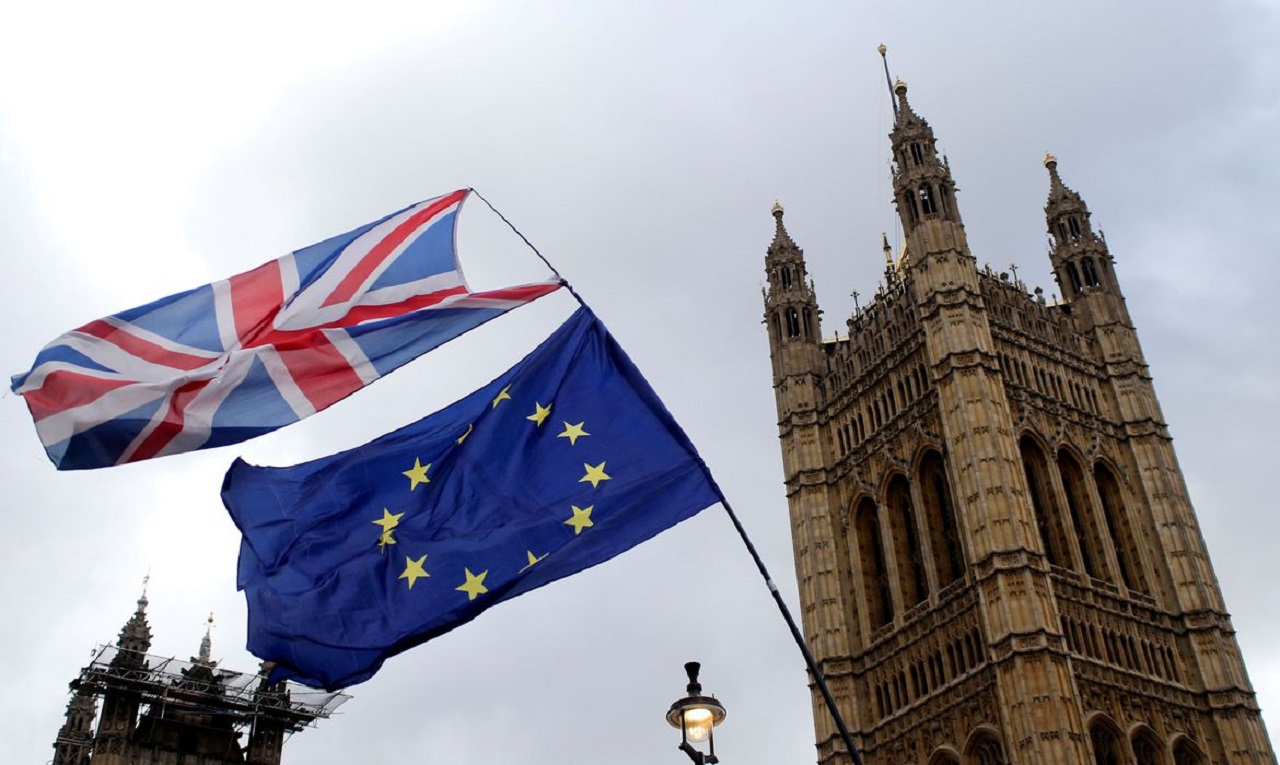 Reino Unido oferece bolsas de estudo para alunos brasileiros; os aprovados terão tudo pago pelo governo britânico