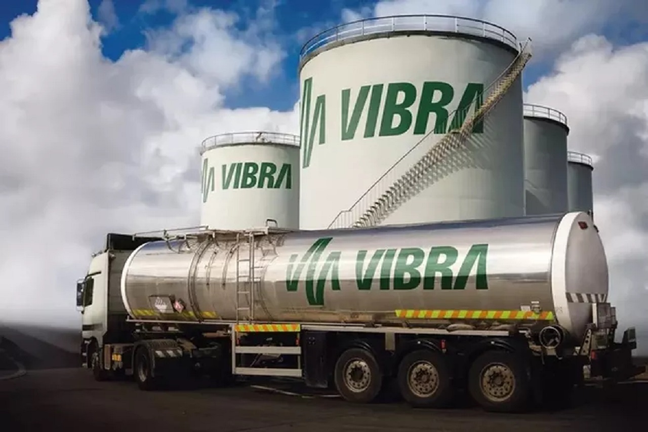 Vibra Energia aumenta investimentos em energia renovável e combustíveis limpos
