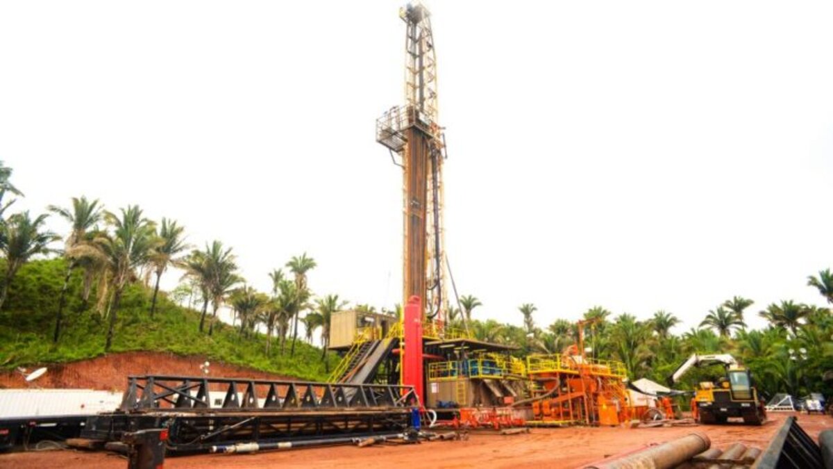 Dando continuidade ao seu plano de exploração de combustíveis em quatro poços no território nacional em 2022, a companhia Petro-Victory anunciou a perfuração de um novo poço no Campo de Andorinha, na Bacia Potiguar, e espera bons resultados na operação.