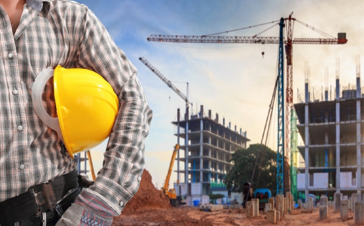 Engenheiro atuando em obras pelo Brasil