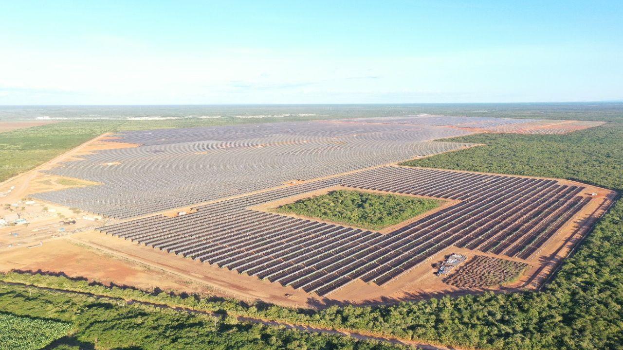 Multinacional Lightsource BP confirma investimento de R$ 800 milhões para construir complexo de energia solar no Ceará que promete gerar 800 empregos