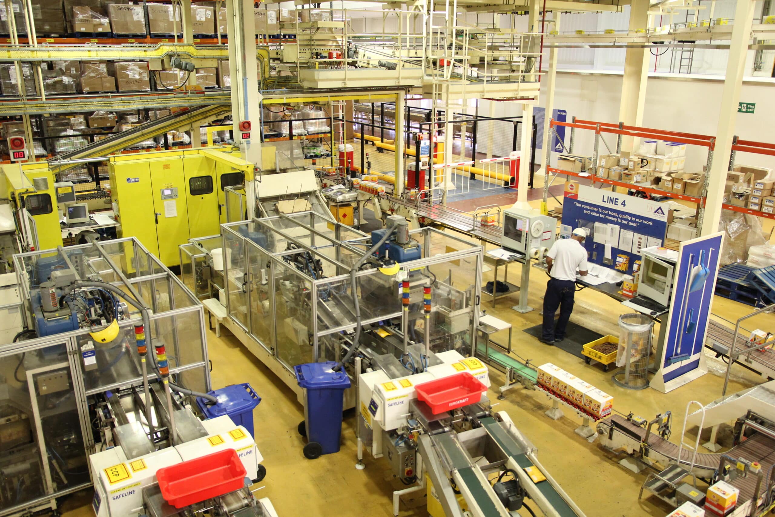 fábrica, emprego, Paraná