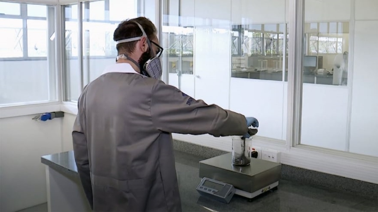 Multinacional Ford monta time de cientistas brasileiros para pesquisa de grafeno que pode revolucionar a tecnologia