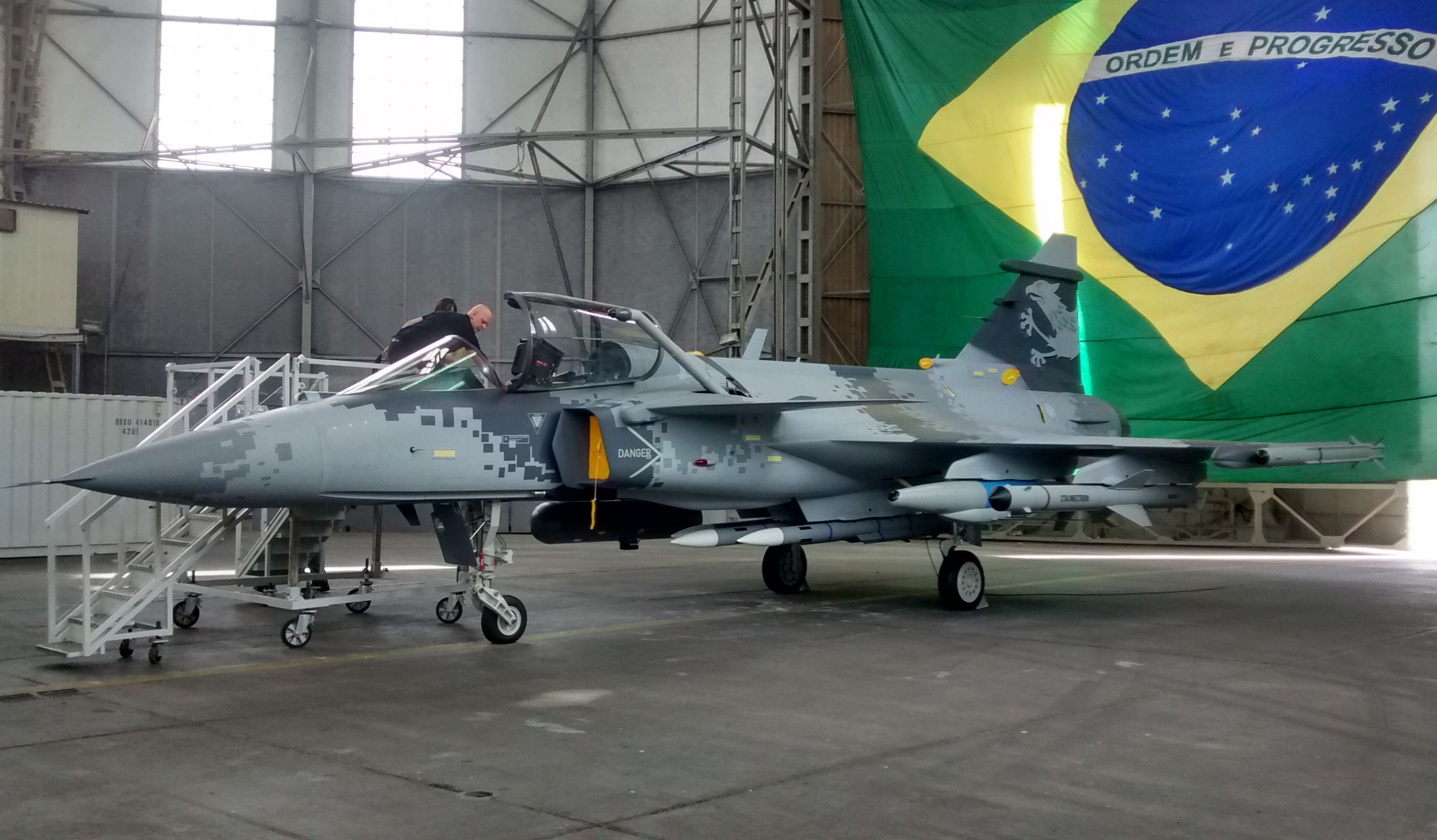 Três novos editais de projetos da indústria aeroespacial nacional somam R$ 550 milhões em investimentos nos próximos anos. O Governo Federal pretende trazer mais tecnologia e expandir esse mercado com a atração de novas empresas e negócios ao país.