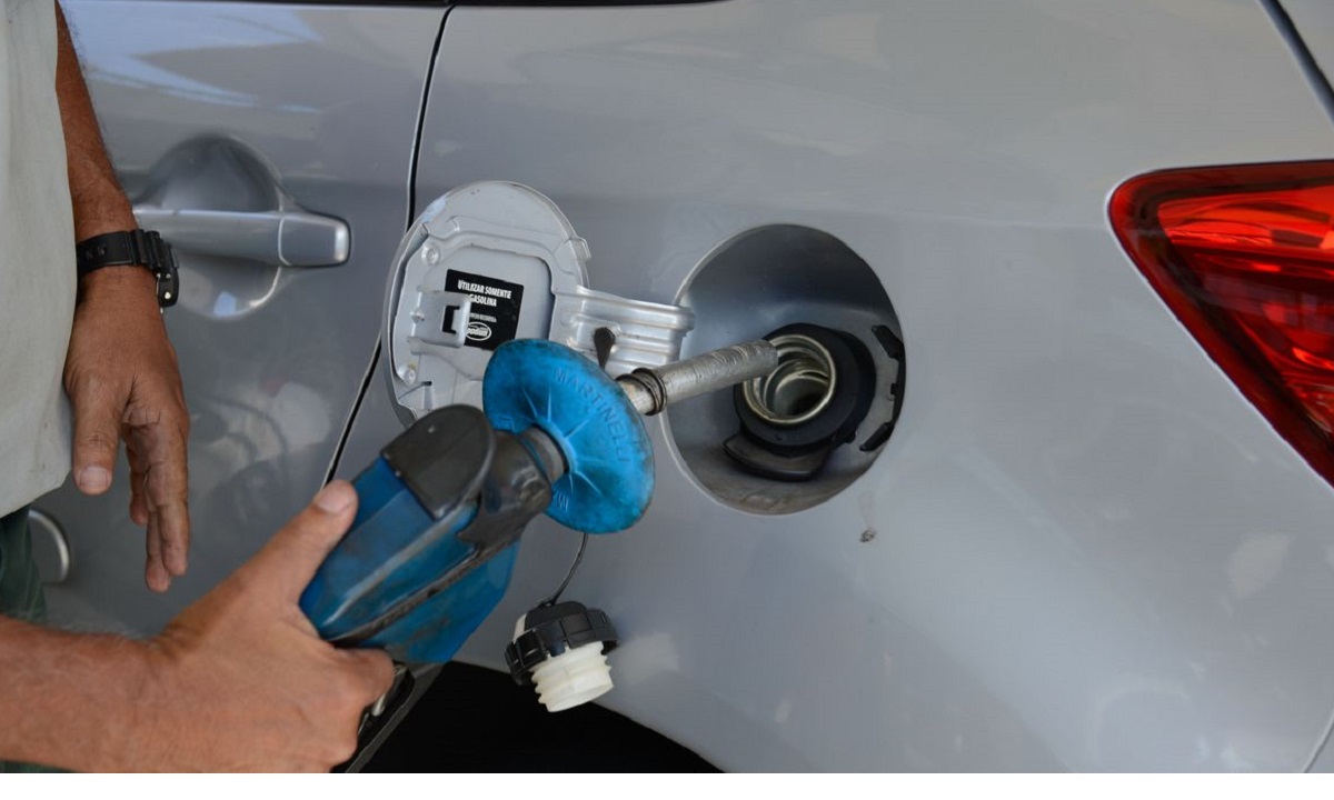 Combustíveis, gasolina, diesel