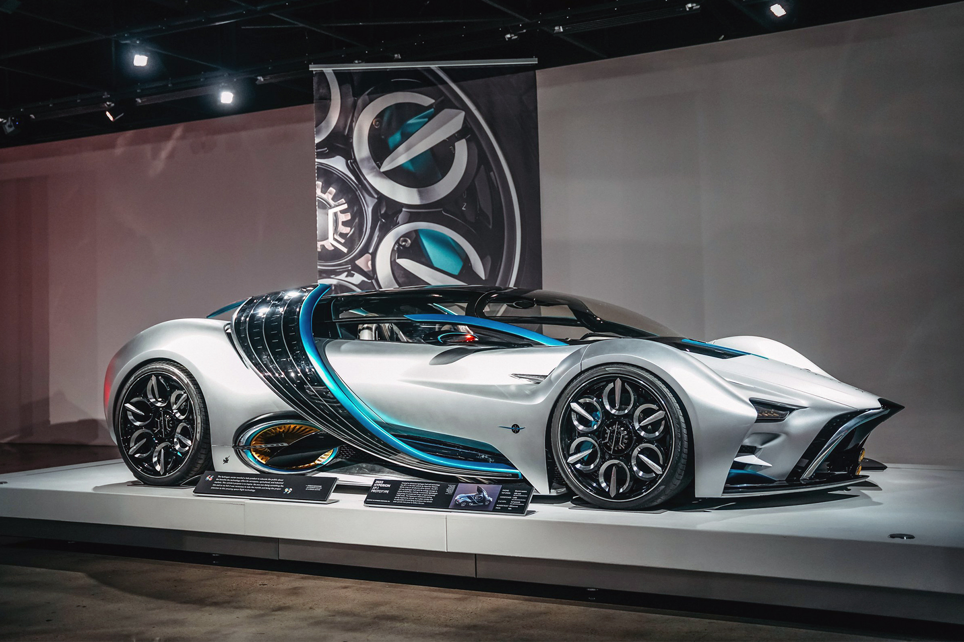 Superesportivo elétrico a hidrogênio chega a incríveis 350 km h e mais de 1600 quilômetros de autonomia com uma única recarga