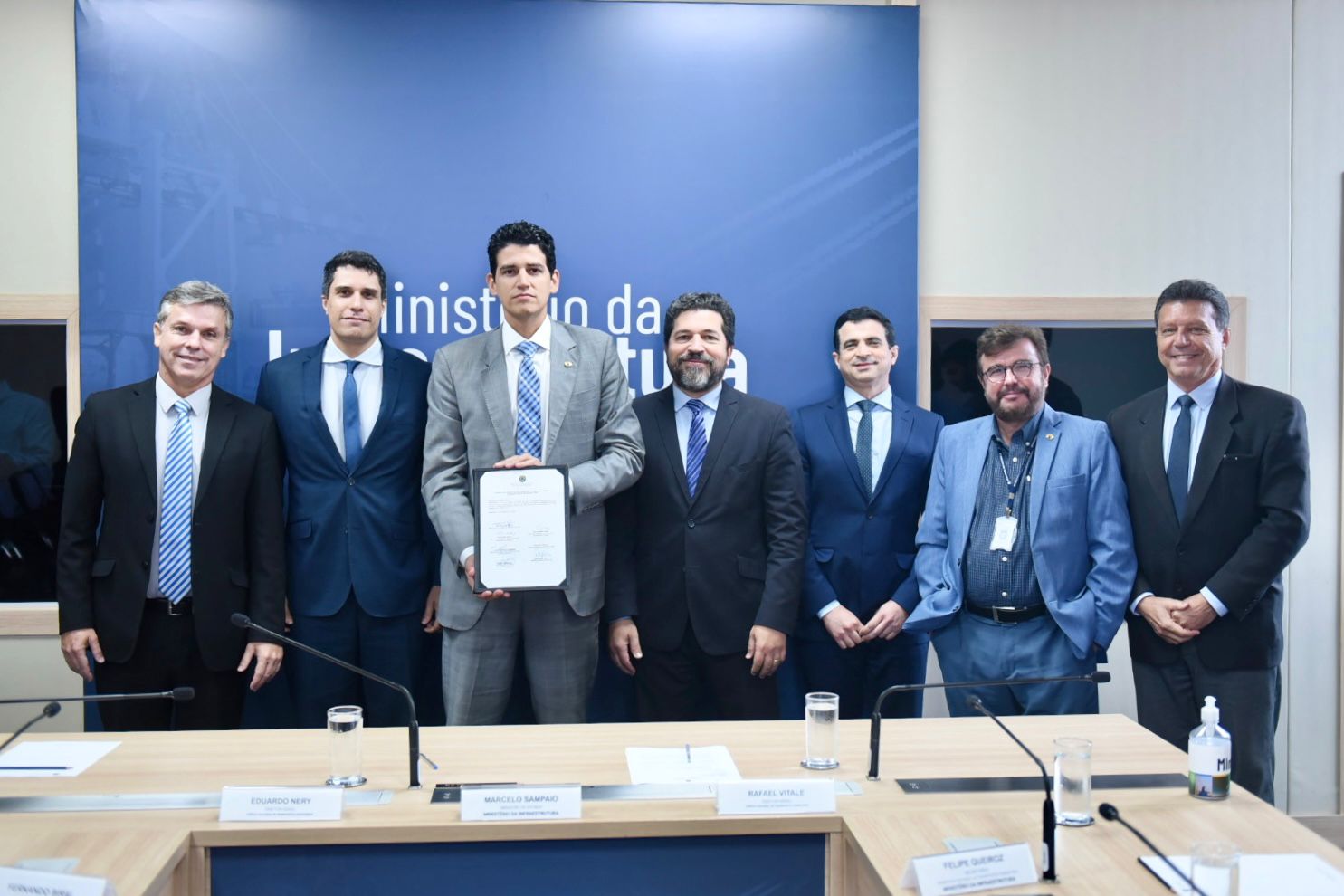 O novo contrato do Ministério da Infraestrutura visa se apoiar na iniciativa privada para garantir os investimentos necessários para o projeto. A SPA prevê um total de R$ 891 milhões aplicados na ferrovia interna do Porto de Santos.