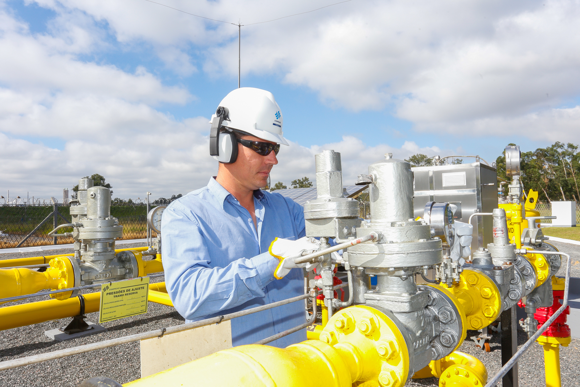 A expectativa é que a privatização da Compagas efetivamente aconteça este ano. A empresa, do Paraná, trabalha com gás canalizado e vê na oportunidade um caminho para a expansão, algo que estava acontecendo a passos lentos até então.