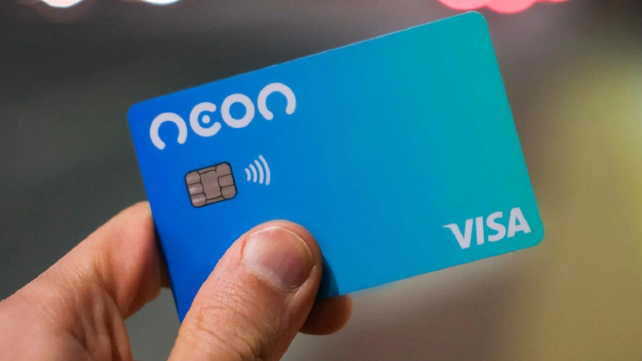 Banco digital Neon anuncia demissão em massa de mais de 200 profissionais