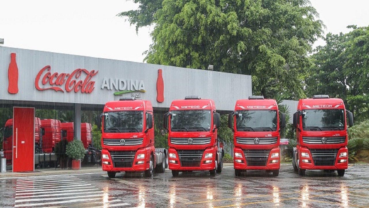 Coca-Cola Andina, uma das maiores engarrafadoras da Coca-Cola no Brasil, anuncia investimento milionário em nova fábrica de cervejas gerando empregos e impulsionando a economia