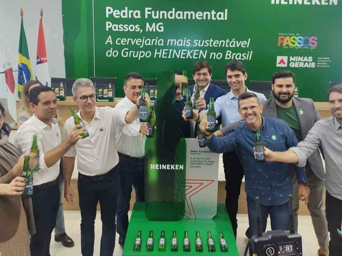 A construção da nova fábrica da Heineken, em Minas Gerais, irá abrir muitas vagas de emprego desde as obras até o seu funcionamento.