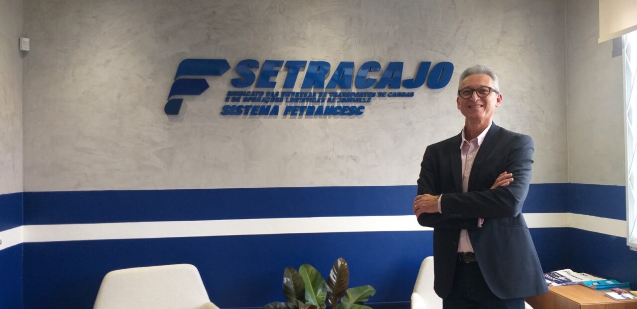 O presidente do Setracajo, Paulo César Daniel Zendron, diz que a feira consegue reunir todos os players dos mercados da logística
