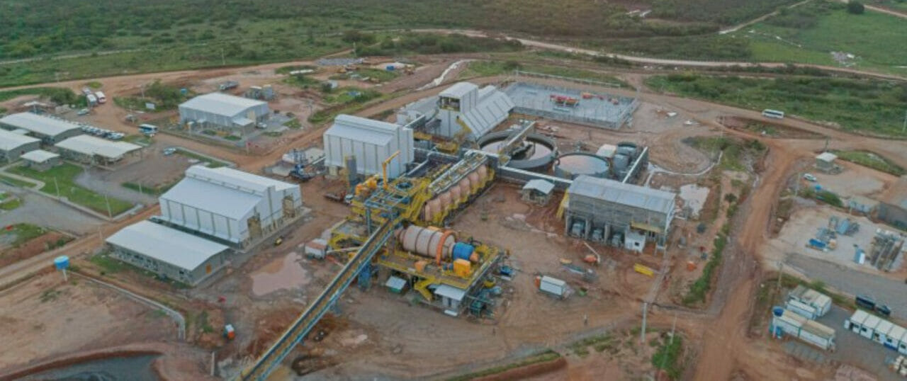 Mineradora, montadora, Atlantic Nickel, Vale