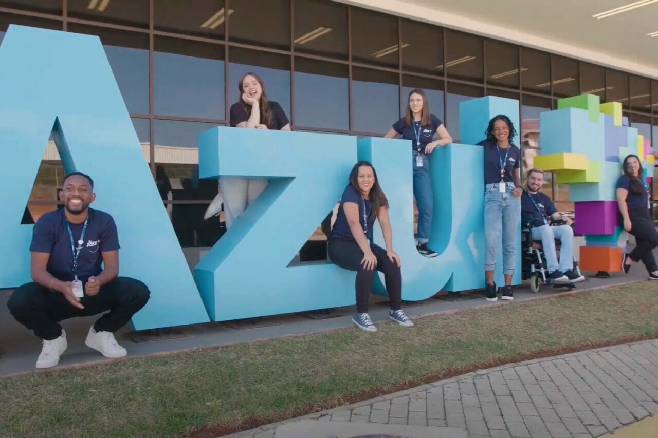 Azul, vagas, emprego