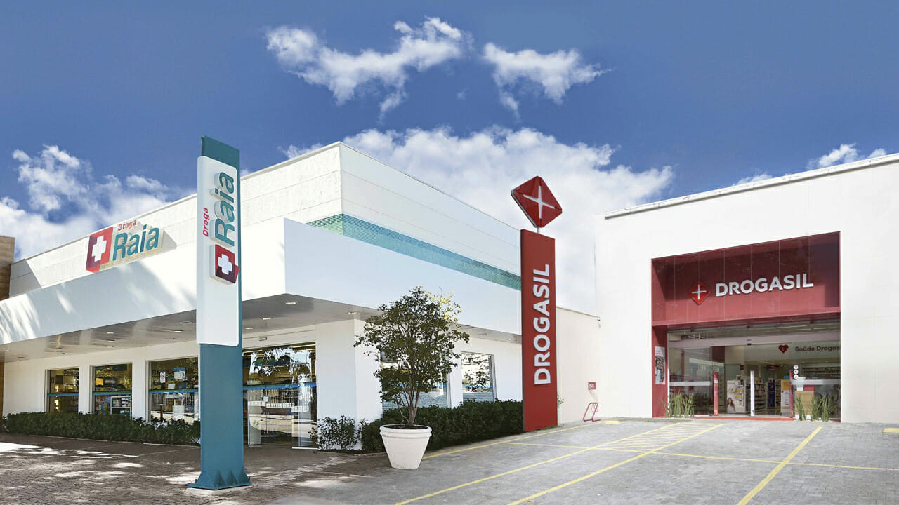 Farmacêutica brasileira Raia Drogasil está com 1047 vagas de emprego abertas para pessoas Com e Sem experiência