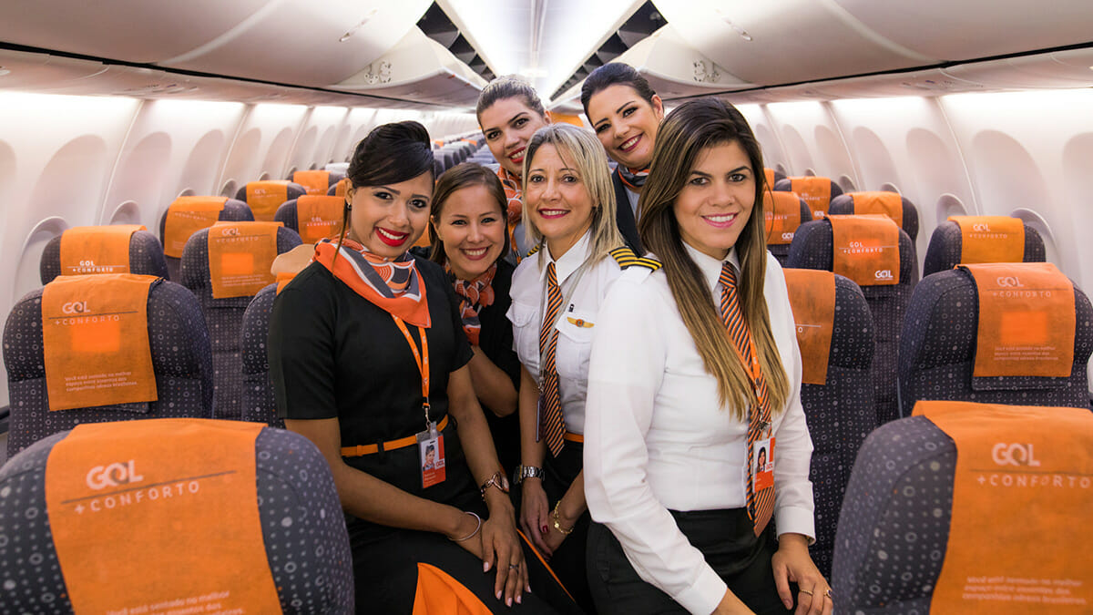 Gol Linhas Aéreas abre processo seletivo com 100 vagas de emprego para comissários de bordo