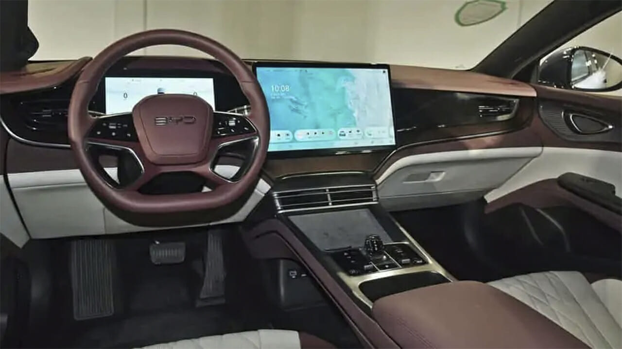 Interior of the BYD Seal plug-in hybrid version