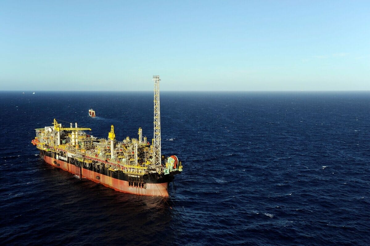 O governador Renato Casagrande encaminhou uma nova medida para trazer mais rigor à intensificação. O objetivo é garantir o recolhimento de informações sobre a produção de petróleo no Espírito Santo.