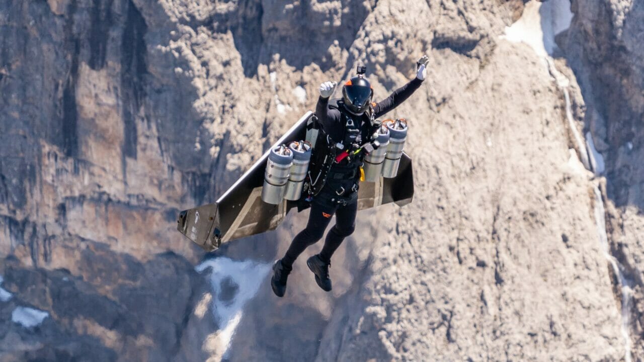 Jetpack do GTA na vida real: empresa inovadora de Dubai revela o futuro do voo e mobilidade