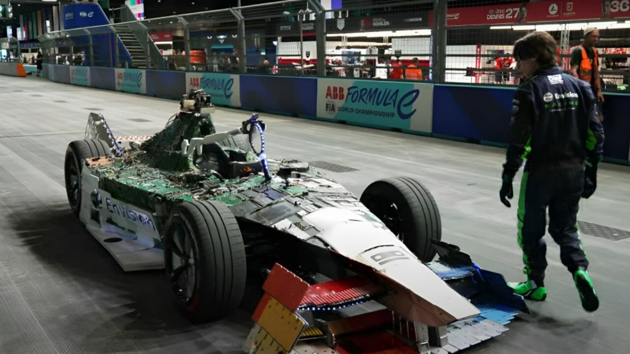 Carros elétricos feitos de lixo eletrônico: a RESPOSTA sustentável ao desperdício eletrônico de 62,5 bilhões de dólares anualmente