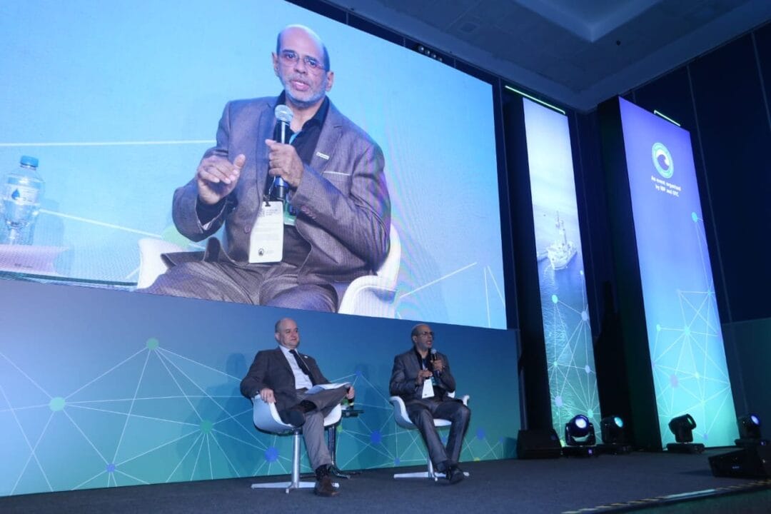 The president of IBP, Roberto Ardenghy, and the engineering director of Petrobras, Carlos Travassos, during OTC Brasil 2023. Photo: Courtesy Petrobras