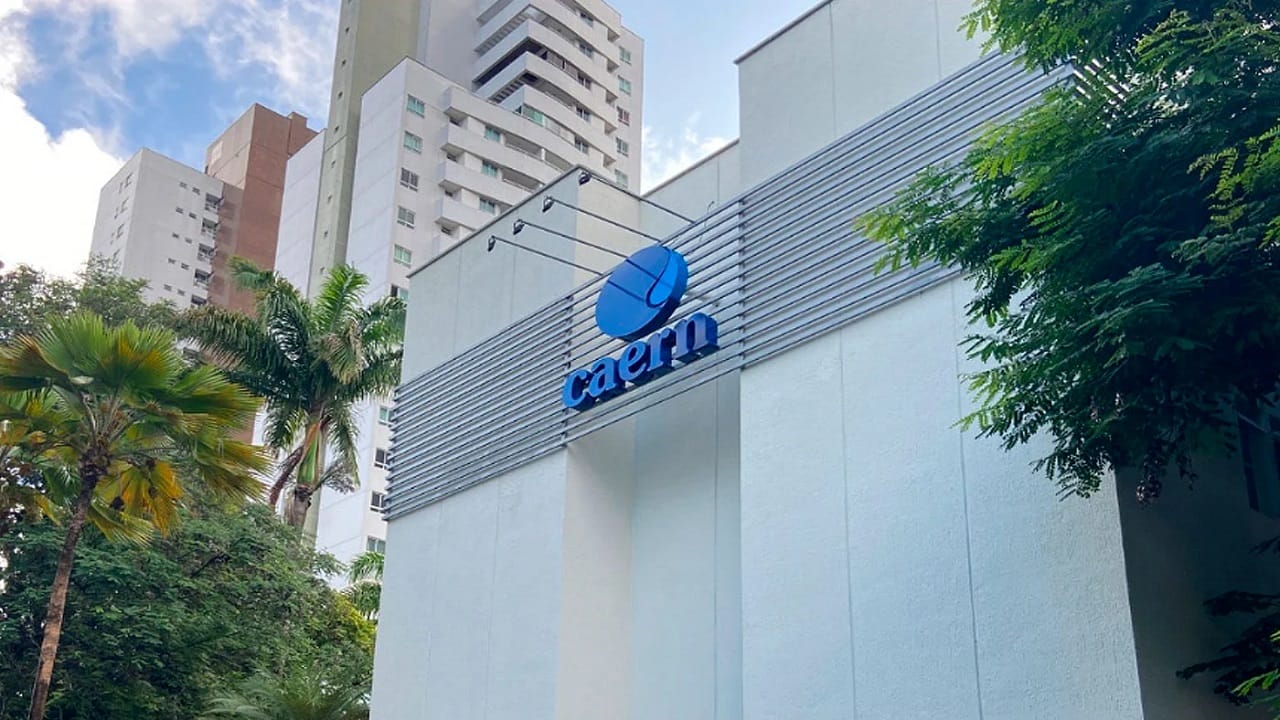 Caern abre 693 vagas em concurso público com salários de até R$ 8 mil para profissionais com nível técnico e superior