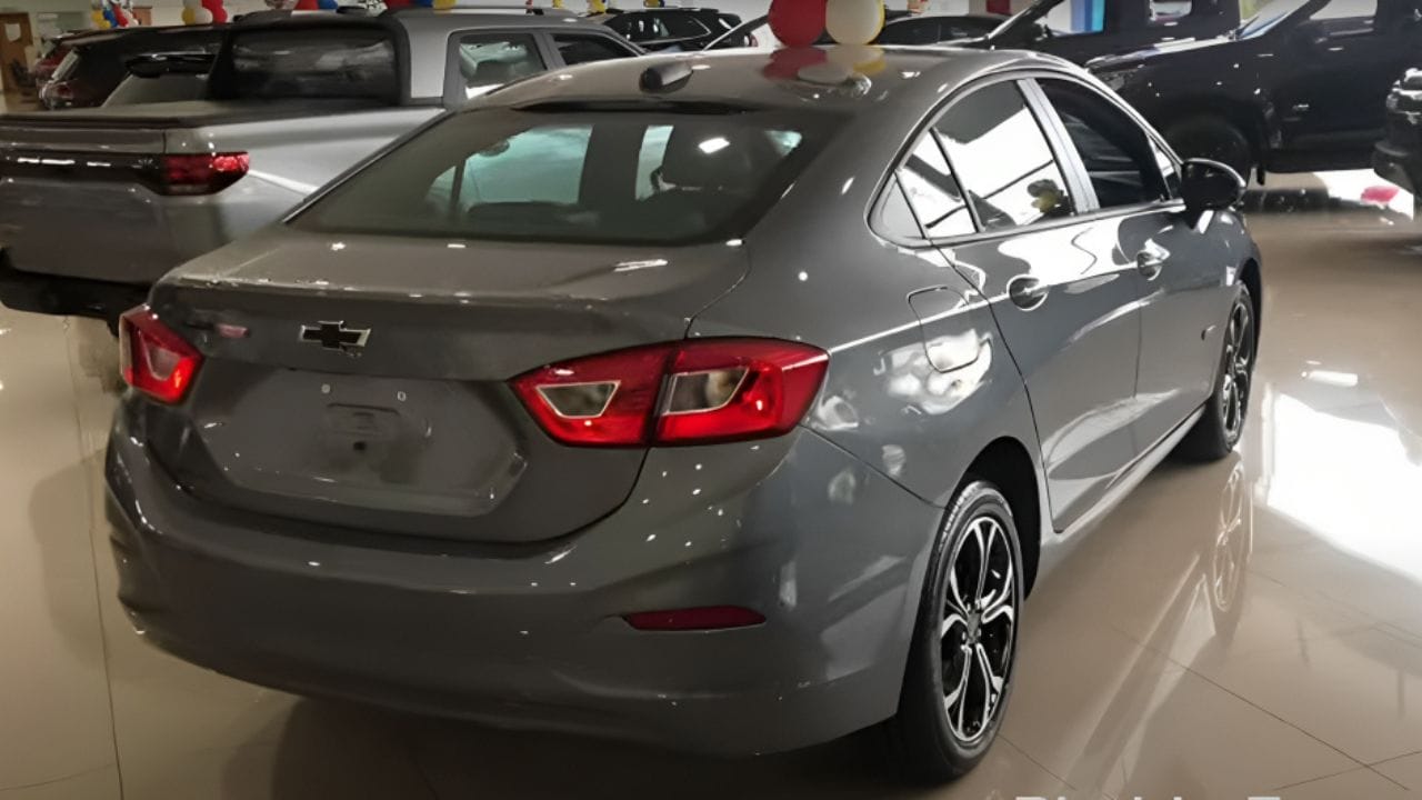Conheça novo modelo do Cruze, veículo da Chevrolet que está saindo de linha no Brasil será vendido até acabar o estoque