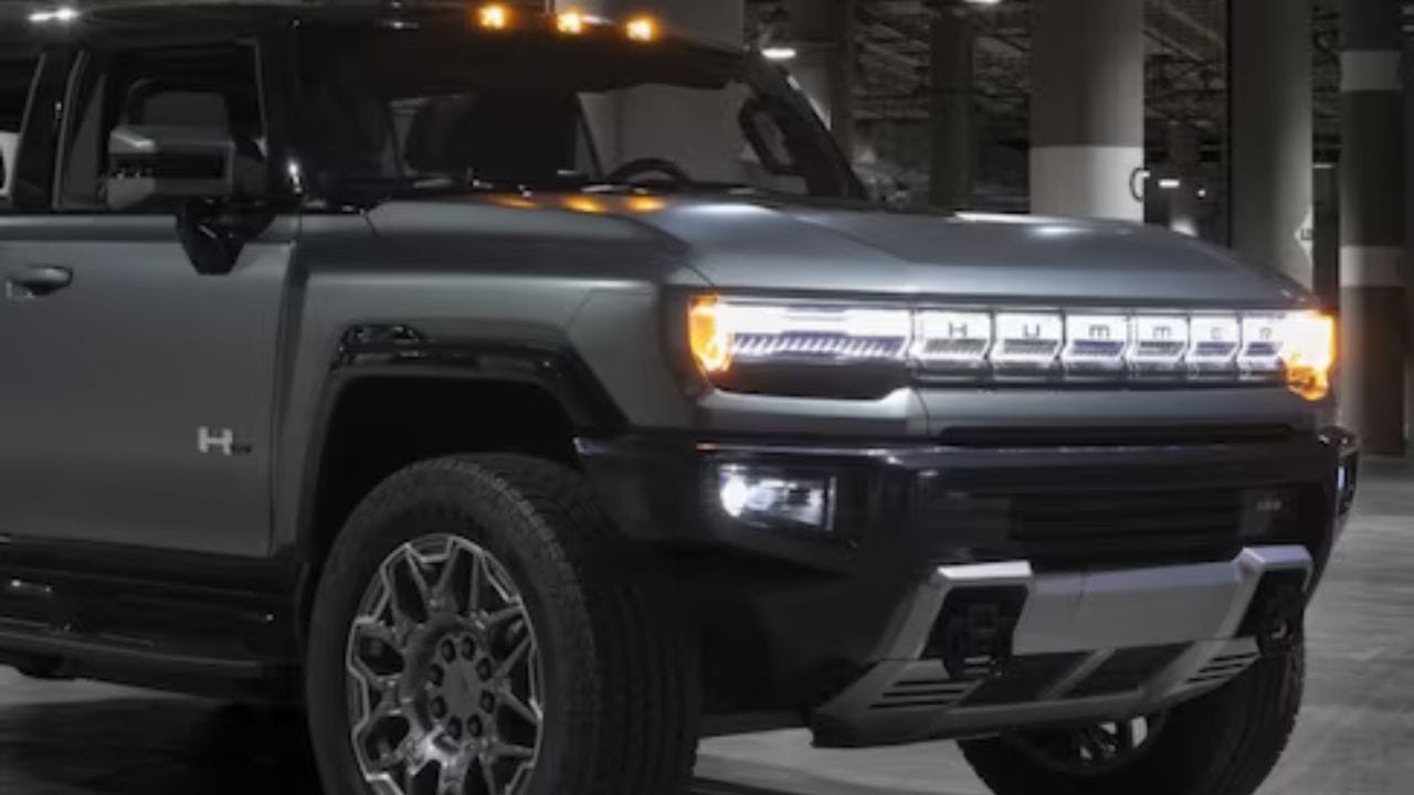 Hummer EV: the fastest electric pickup weighing 4 tons with over a THOUSAND horsepower
