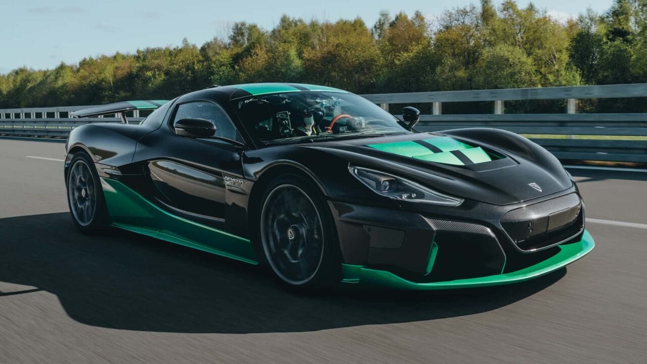 Rimac Nevera, carro elétrico mais rápido do mundo alcança 275 kmh em marcha ré
