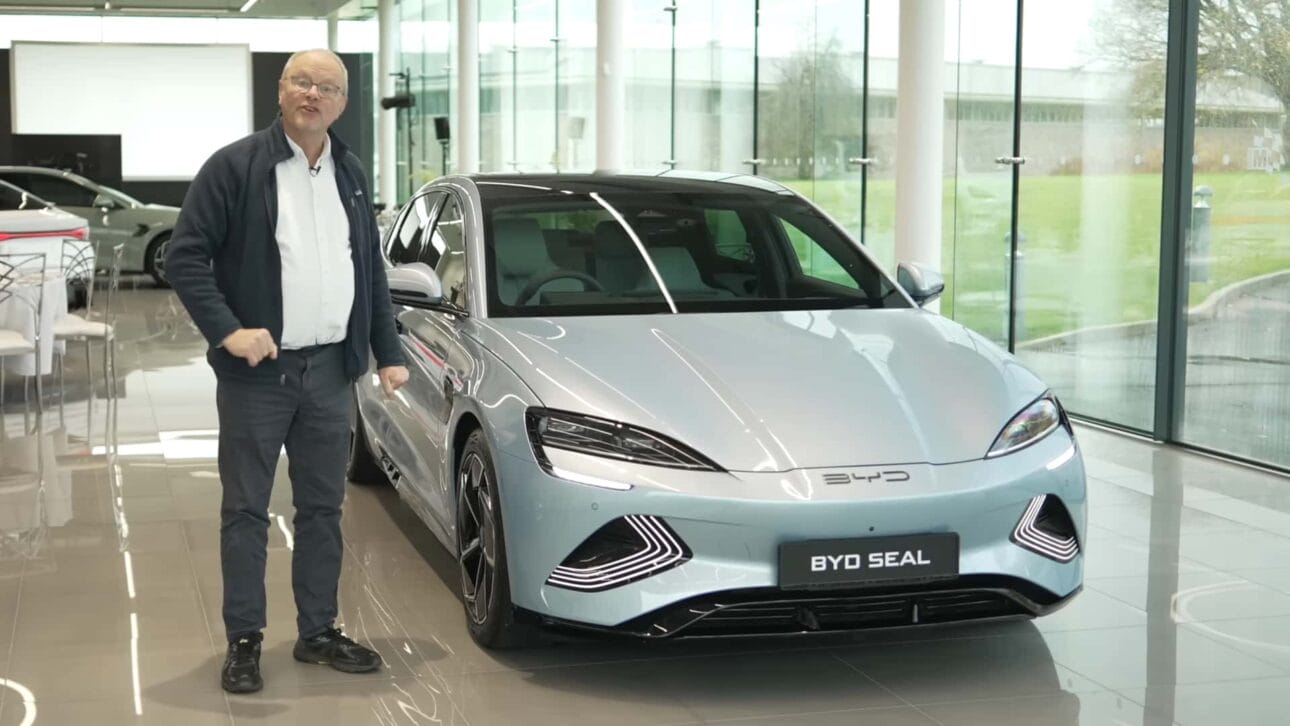 BYD, BYD Seal, European, electric vehicles, Tesla Model 3, China, interior, Tesla, electric sedan, quality, luxury, digital instrument panel, touchscreen, audio system, driving assistance, combined driving range.