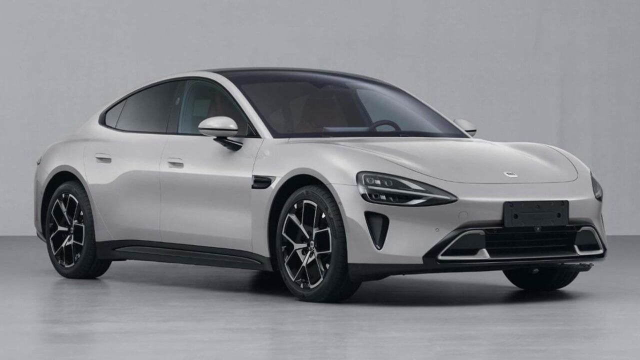 Xiaomi, carro elétrico, SU7, China, Weibo, sedan, protótipo, Ministério da Indústria e Tecnologia, especificações, modelo, imagens, design, motor, tração, baterias, autonomia, potência, velocidade máxima