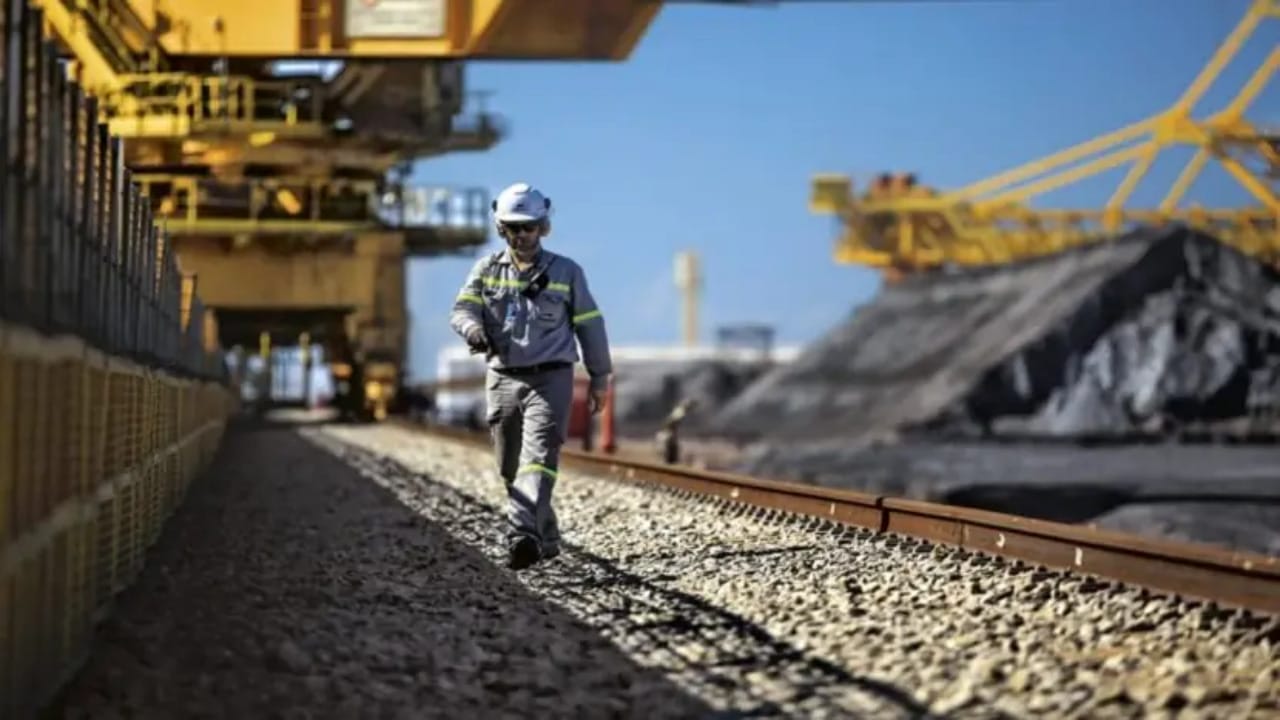 Vale - iron - nickel - whatsapp - price - technicians - engineers - vacancies - free courses - online courses - EAD