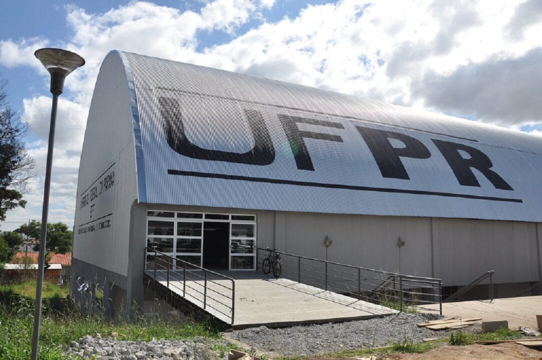 UFPR oferece cursos gratuitos online nas áreas da saúde, tecnologia, gestão e muito mais!