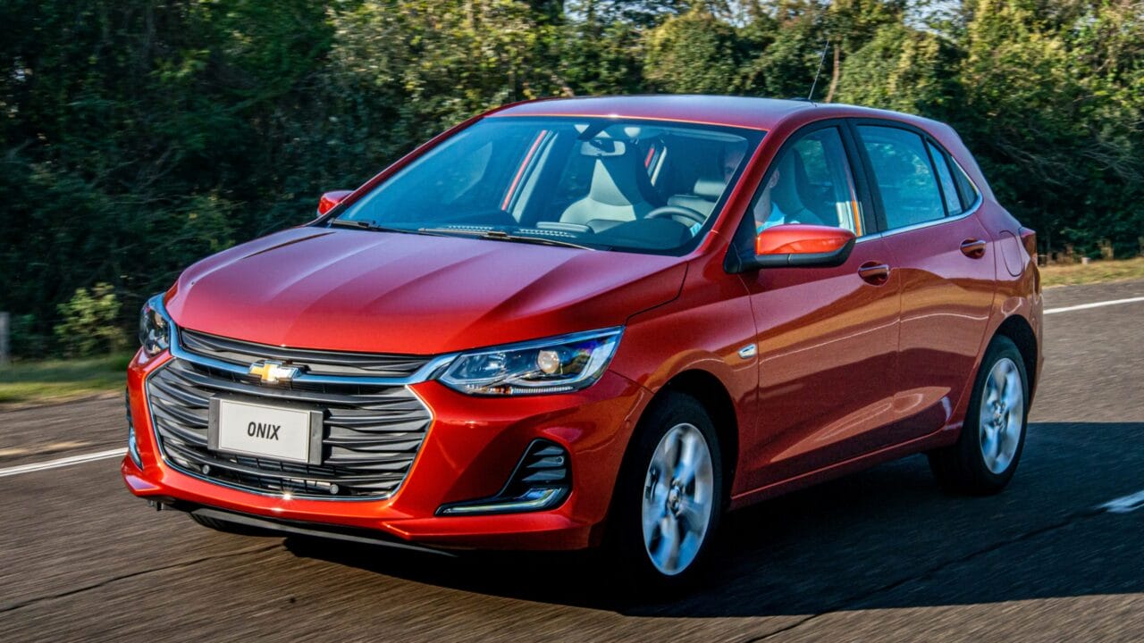Chevrolet surpreende com Onix Joy em 2024, modelo faz 15,3 kml e custa apenas R$ 38 mil 