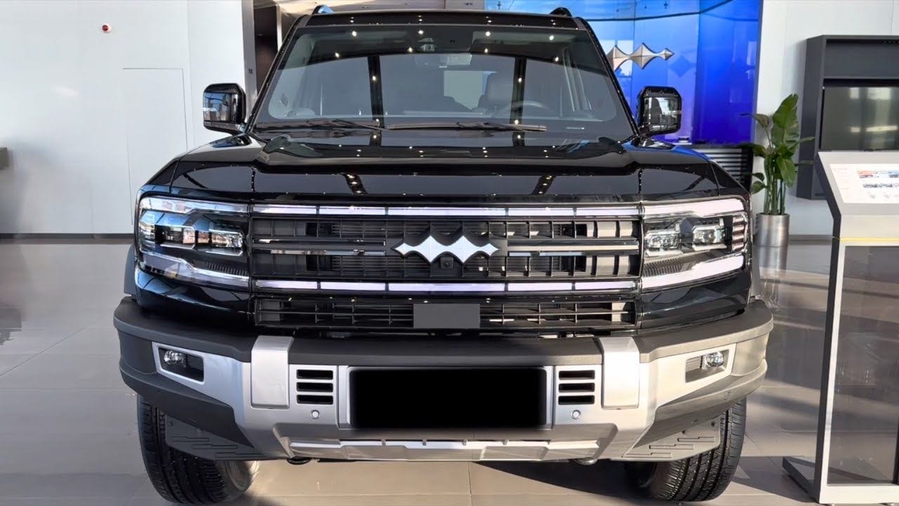 Leopard 5: novo SUV da BYD revoluciona com 1200 km de autonomia, dimensões de Pajero e pegada que superam a concorrência