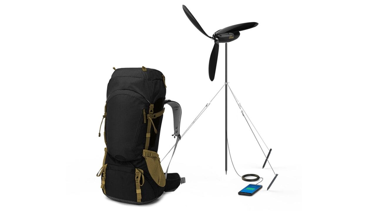 A Shine Turbine é uma turbina eólica portátil que pode ser levada na mochila e usada para gerar energia em qualquer lugar.